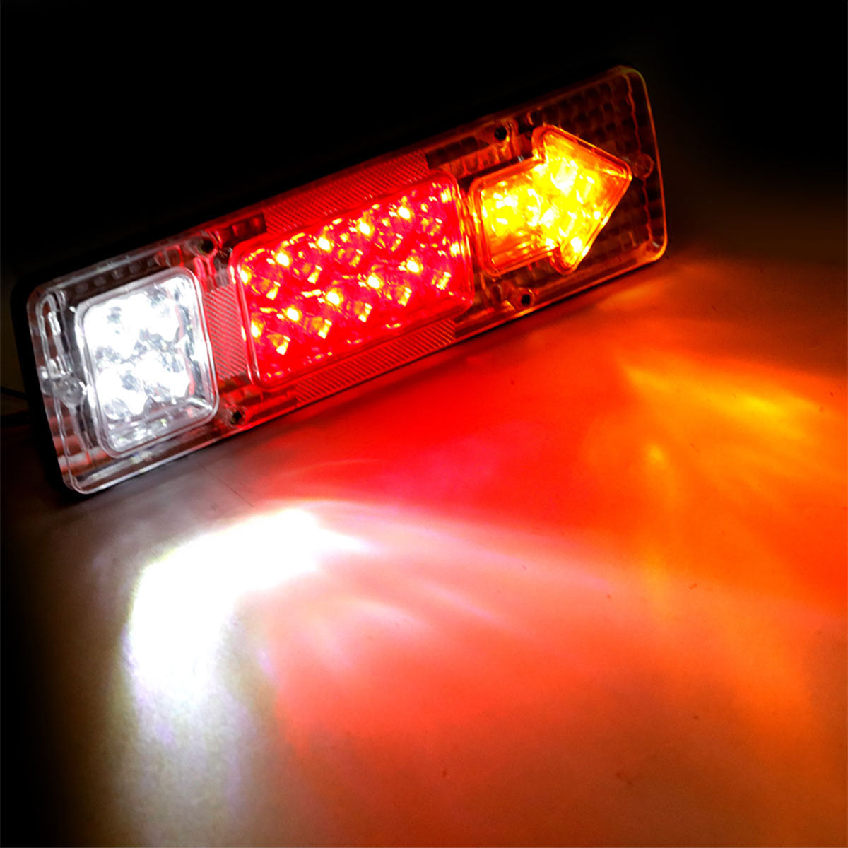 24V 19Led Truck and Van Red and Yellow Dual-Color Electronic Rear Tail Light 131Led Tail Light Truck Light Arrow Tail Light