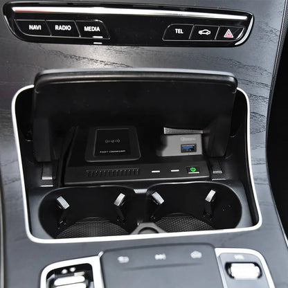 For Mercedes Benz W205 AMG C43 C63 AMG GLC43 GLC63 X253 C Class GLC 10W Car Wireless Charger Phone Charger Charging Case